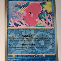 English Pokemon Scarlet & Violet Paldea Evolved 047/193 Luvdisc Reverse Holo